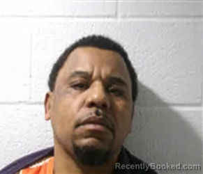 Mugshot of RODMAN KARLISLE RIVERA