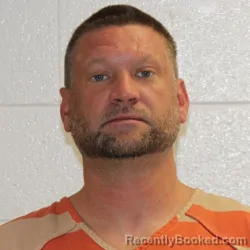 Mugshot of Shawn Howard Ruff booked in Grant County, Kentucky on October 21, 2026