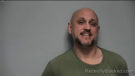 Mugshot of DUSTIN KINCER