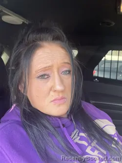 Mugshot of CONSTANCE LEANN MATHIS