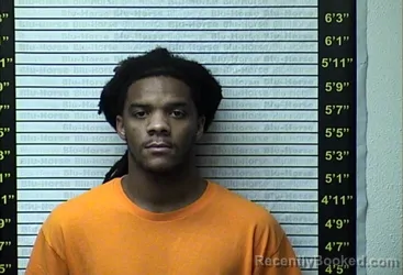 Mugshot of TAYREN MACADAUN HALSELL