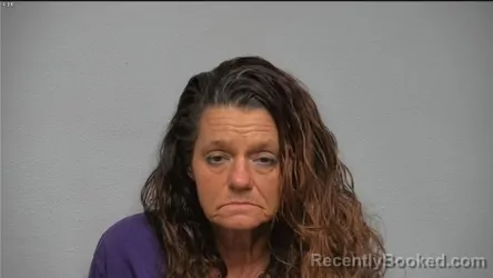 Mugshot of CHRISTY RENEE HUNTER booked in Graves County, Kentucky on April 5, 2026