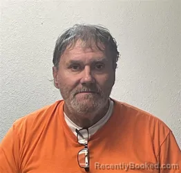 Mugshot of Darral Wayne Womack booked in Graves County, Kentucky on October 28, 2026