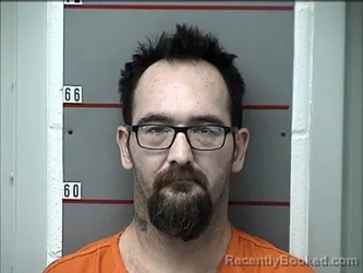 Mugshot of CHRISTOPHER WAYNE GEARY