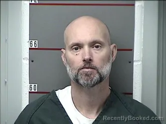 Mugshot of THOMAS UPTON