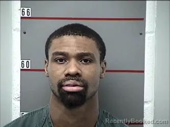 Mugshot of KELTON MARQWESE DAVIS