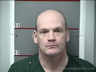 Mugshot of MICHAEL MOON