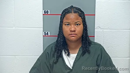 Mugshot of CARNESHEA BRADLEY