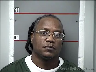 Mugshot of SHATAJA SEKAH HUTCHINS booked in Grayson County, Kentucky on July 1, 2026
