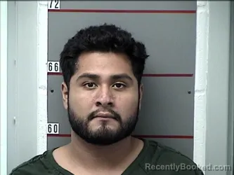 Mugshot of Gerardo Antonio Martinez-Estrada