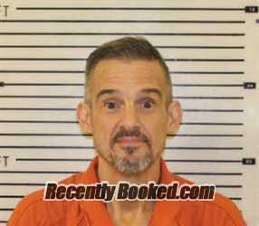 Mugshot of BENJAMIN C. HONEYCUTT