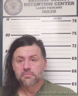 Mugshot of TRAVIS SPRADLIN