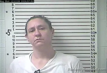 Mugshot of CRYSTAL MARIE GRIGSBY booked in Hardin County, Kentucky on July 2, 2026