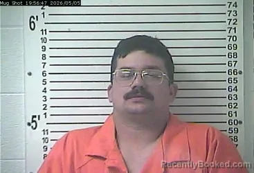 Mugshot of DUSTIN RYAN BAKER booked in Hardin County, Kentucky on May 5, 2026