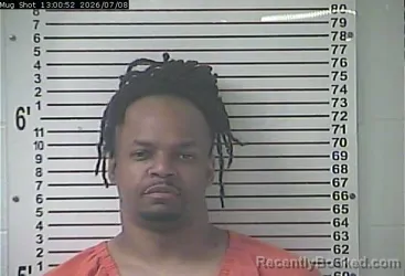 Mugshot of DOMINIQUE ORLANDO BOSWELL booked in Hardin County, Kentucky on July 8, 2026
