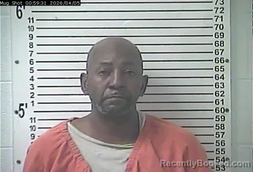 Mugshot of DAVID LAVELLE BENJAMIN booked in Hardin County, Kentucky on April 5, 2026