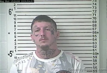 Mugshot of DAVID WAYNE FELL booked in Hardin County, Kentucky on April 7, 2026