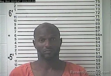 Mugshot of DAMIEN S.A. JOHNSON booked in Hardin County, Kentucky on May 9, 2026