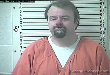 Mugshot of DERRICK LEE PEARL booked in Hardin County, Kentucky on March 10, 2026