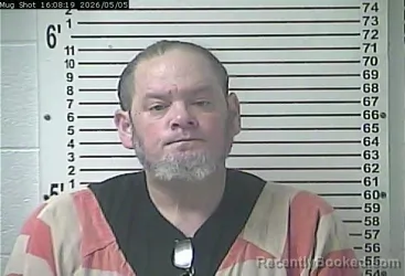 Mugshot of DAVID AARON SIMPSON booked in Hardin County, Kentucky on May 5, 2026