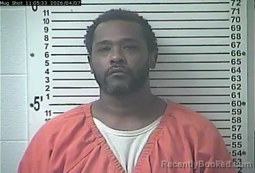 Mugshot of DENNIELL WHITE booked in Hardin County, Kentucky on April 7, 2026
