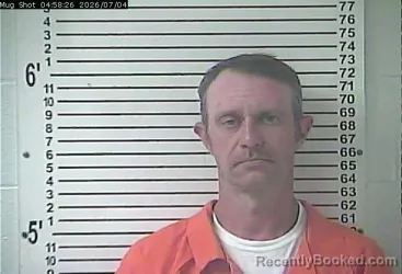 Mugshot of HUNTER MCCANN THOMPSON booked in Hardin County, Kentucky on July 4, 2026