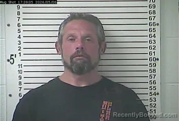Mugshot of JEFFREY AARON DIMASSA booked in Hardin County, Kentucky on May 6, 2026