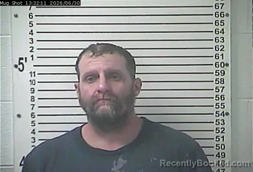 Mugshot of ROBERT JASON GRAY booked in Hardin County, Kentucky on June 30, 2026