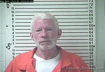 Mugshot of ROBERT LEE PAUL booked in Hardin County, Kentucky on April 6, 2026