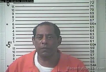Mugshot of RANDALL LEWIS TAYLOR booked in Hardin County, Kentucky on July 4, 2026