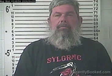 Mugshot of STEVEN MATHEW COX booked in Hardin County, Kentucky on April 26, 2026