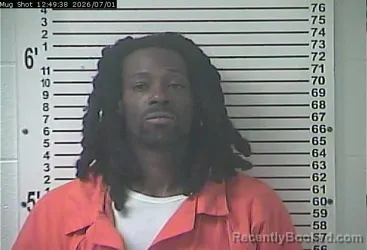 Mugshot of TYRAN LAMAR ROBERTSON booked in Hardin County, Kentucky on July 1, 2026