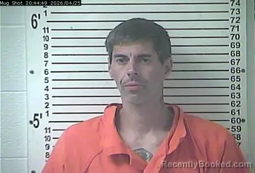 Mugshot of THOMAS DEREK VOWELS booked in Hardin County, Kentucky on April 25, 2026