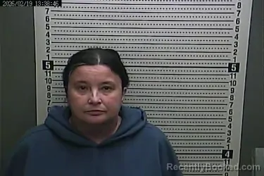Mugshot of AMY M WEAVER