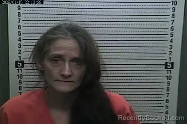 Mugshot of CRYSTAL SKIDMORE