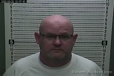 Mugshot of Troy Carter booked in Harlan County, Kentucky on September 28, 2026