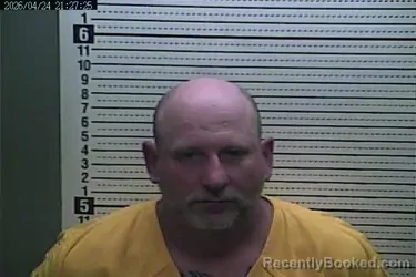 Mugshot of TONY TAYLOR booked in Harlan County, Kentucky on April 24, 2026