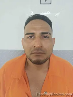 Mugshot of Rafael Bracho Castro booked in Hart County, Kentucky on August 16, 2026