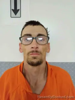 Mugshot of RONALD COX JR booked in Hart County, Kentucky on April 22, 2026