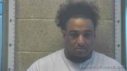 Mugshot of RYAN D JOBE