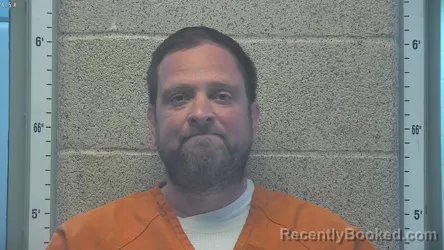 Mugshot of JEREMY R WOOD booked in Henderson County, Kentucky on April 4, 2026