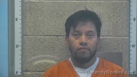 Mugshot of LEONEL VAZQUEZ VALAQUEZ booked in Henderson County, Kentucky on April 24, 2026