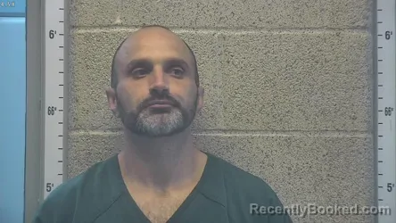 Mugshot of JUSTIN RAY BROWN booked in Henderson County, Kentucky on April 25, 2026