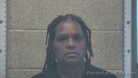 Mugshot of SHANDA YVETTE BOYD booked in Henderson County, Kentucky on May 5, 2026