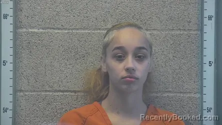 Mugshot of JAZMYNE MORSE booked in Henderson County, Kentucky on May 17, 2026