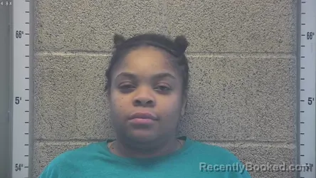 Mugshot of AUTUMN D MAXWELL booked in Henderson County, Kentucky on June 18, 2026
