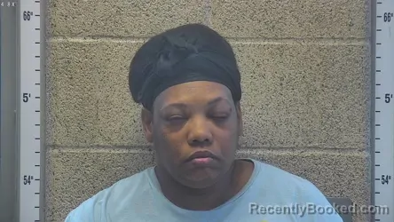 Mugshot of Monica Lia'shay Green booked in Henderson County, Kentucky on August 5, 2026