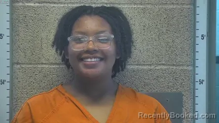 Mugshot of Selena Williams booked in Henderson County, Kentucky on August 8, 2026