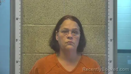 Mugshot of Jennifer Lynn Eades booked in Henderson County, Kentucky on October 7, 2026