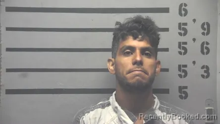 Mugshot of Martin Alberto . Barrios Morales booked in Hopkins County, Kentucky on August 19, 2026